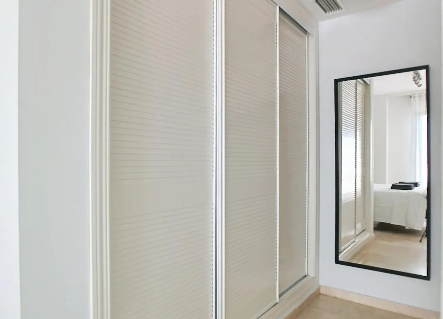 アパート Precioso Apartamento Con Vistas Al Mar ベナルマデナ スペイン