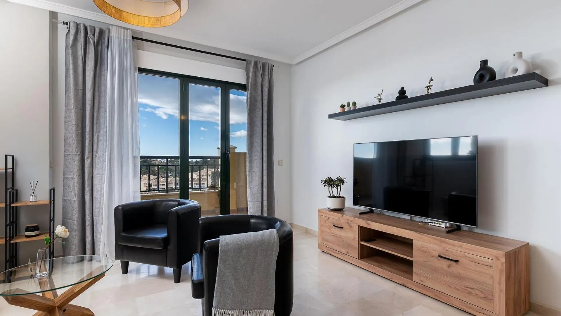 בנאלמדנה Precioso Apartamento Con Vistas Al Mar